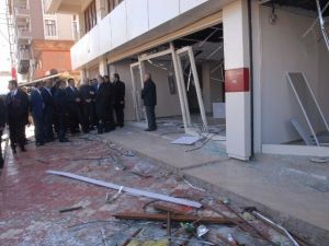 Bakan Tüfenkçi, Patlamanın Olduğu Çınar İlçesini Ziyaret Etti