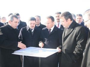 Kalkınma Bakanı Yılmaz: “Kalkınba Belli Bir Bölgeyle Değil Bütün Yörelerin Kalkınmasıyla Olur”