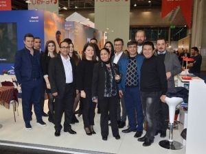 Viyana Turizm Fuarında Renkli Görüntüler Oluştu