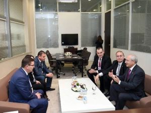Kılıçdaroğlu, Kurultay Misafirleri İle Görüştü