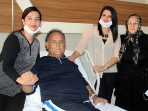 Annesi, Eşi, Kızı Böbreğini Verdi, Diğer Kızı Sırada