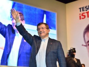 Başbakan Davutoğlu Ak Parti İstanbul İl Danışma Meclisi’ne Katıldı