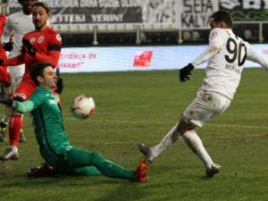 Cenk Gönen Hastaneye Kaldırıldı
