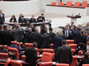 Meclis Genel Kurulu’nda Faysal Sarıyıldız Gerginliği