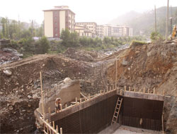 Rize Fen Lisesine Köprü