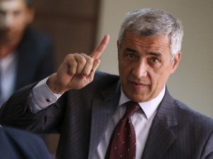 Kosovalı Sırp Lidere Hapis Cezası