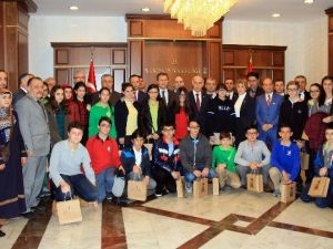 Teog’dan Tam Puan Olan 21 Öğrenci Ödüllendirildi