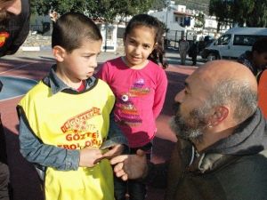 Oyuncu Kaan Çakır’dan Mini Futbolculara Destek