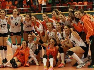 Eczacıbaşı Vitra, Vakıfbank’ı Durdurdu