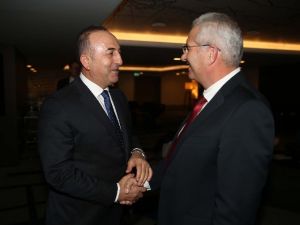 Çavuşoğlu, Rum Kesimi Ana Muhalefet Partisi Lideri Kiprianu İle Bir Araya Geldi
