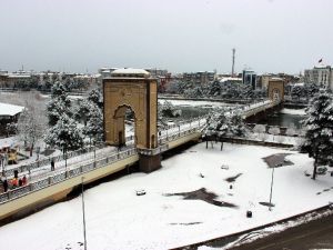 Çarşamba Beyaz’a Büründü