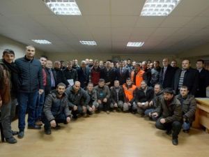 Trabzon’da Kar Yağışı Ulaşımı Olumsuz Etkiliyor