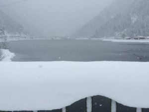 Uzungöl’de Kar Yağışı
