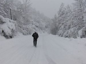 Amasra’da Köy Yollarını Açma Çalışmaları Devam Ediyor