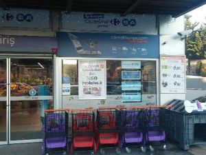Carrefoursa’dan Sokak Hayvanları İçin “Dost Hareketi” Projesi