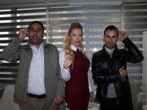 Oğuz Kardeşler Saçlarına İzmir’de Kavuştu