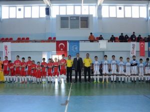 U16 Salon Hokeyi 1. Lig Müsabakaları Gaziantep’te Başladı