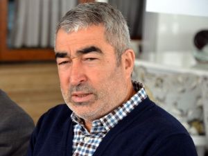 Eskişehirspor Stoper Ve Santrfor Arayışında