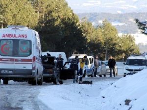 Eşine Ve Eşinin Sevgilisi Olduğu İddia Edilen Şahsa Kurşun Yağdırdı