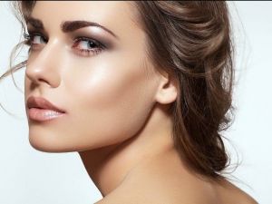 Hollywood’un Tercihi Nefertiti Botoksu