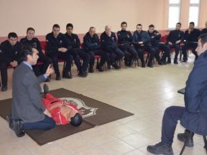 Bilecik M Tipi Kapalı Ceza İnfaz Kurumunda İlk Yardım Eğitimi Verildi