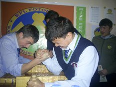 Fen lisesi bilek güreşi şampiyonası başladı