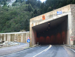 Tünel 14 Yılda Tamamlandı