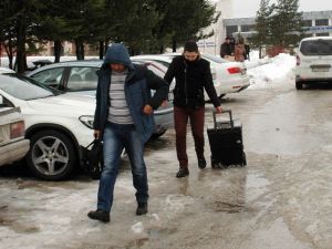 Bolu’da 5 Akademisyen Gözaltına Alındı
