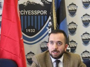 Kayseri Erciyesspor 6 Futbolcuyu Renklerine Bağladı