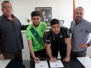 Akhisar Belediyespor’da Soner Ve Alper İmzayı Attı
