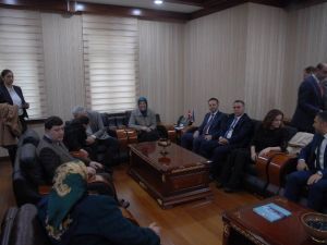Bakan Ramazanoğlu, Sur’dan Göç Eden Ailelerle Bir Araya Geldi
