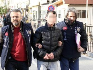 Kavgada 2 Kişiyi Bıçakla Yaralayan Genç Serbest Bırakıldı