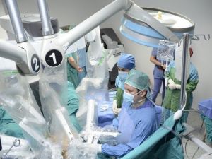 ’Da Vinci Robotu’ Ankara Üniversitesi’nde Göreve Başladı