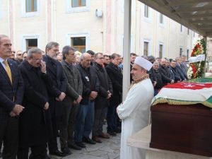 Ahmet Sezgi Erceiş Son Yolculuğuna Uğurlandı