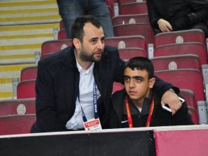 O Taraftar, Hayalini Gerçekleştirdi
