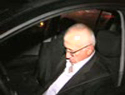 Alkol Şişedeki Gibi Durmuyor!