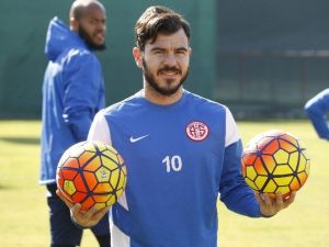 Yekta Kurtuluş, Antalyaspor İle Antrenmana Çıktı