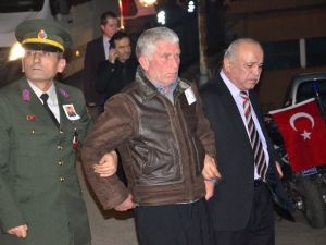 Şehidin Kız Kardeşinden Yürek Burkan Feryat