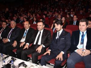 Bakan Ünal: "Seyahat Özgürlüğüne Sahip Çıkmamız Lazım"