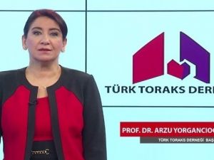 Doğum Günü Pastasındaki Mumlara Üfleme Mesafesi Hastalık Belirtisi