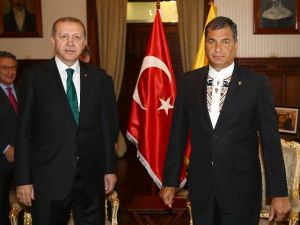 Cumhurbaşkanı Erdoğan, Ekvador Devlet Başkanı Correa İle Bir Araya Geldi