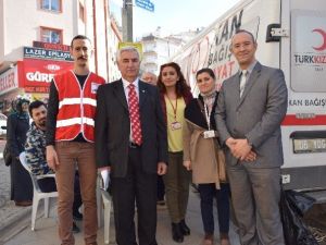 Giresun’da En Fazla Kadınlar Kan Veriyor