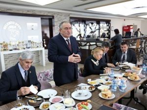 Bolu Belediye Başkanı Yılmaz Hedef Büyüttü