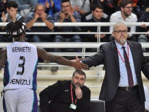 Sinpaş Denizli Basket’te Galibiyet Sevinci