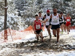 Avrupa Kros Yarışları Sporcuları Bayılttı