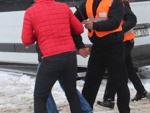 Maçtan Önce Taraftarlar Kavga Etti