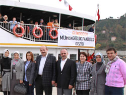 Afetzede Bayanlara Bakırcı'dan Dursun Kaptan Jesti