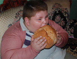 8 yaşında tam 100 kilo