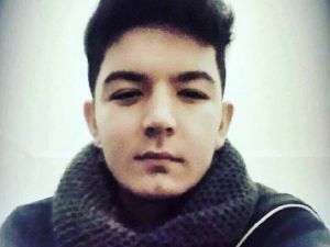 Çatıdan Düşen Genç Yaralandı
