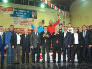 Türkiye, Uluslararası Güreş Turnuvasında 1. Oldu